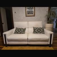 Divano “Poltrone Sofa’” 2 posti pelle motorizzato