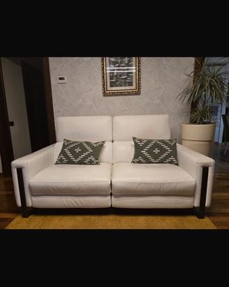 Divano “Poltrone Sofa’” 2 posti pelle motorizzato