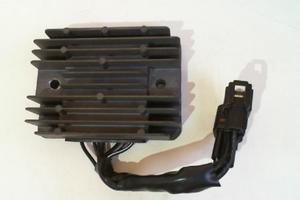 RADDRIZZATORE REGOLATORE DI TENSIONE SUZUKI USATO