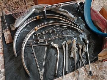 Lotto accessori bicicletta cavalletto manubrio ecc