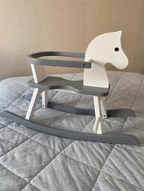 Cavallino a dondolo in legno