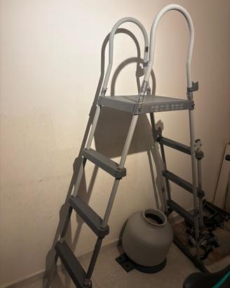 Scaletta per piscina