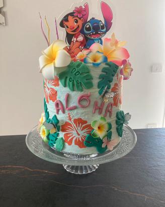 Torta finta scenofrafica fotografica Stitch