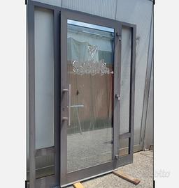 Vetrata/porta ingresso in alluminio 
