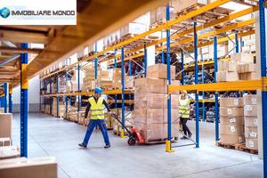 Locale in via Giappone di 166mq