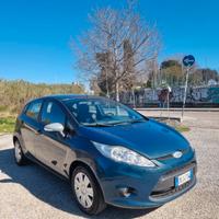 FORD FIESTA TITANIUM 