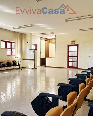 loft su due livelli con giardino e garage