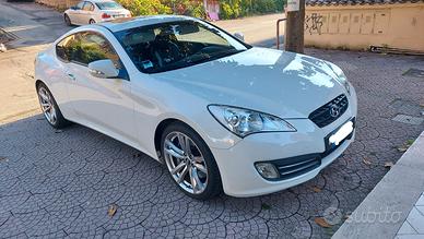 Hyundai Genesis Coupé 2.0T