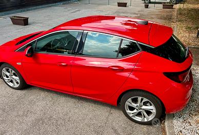 Opel Astra 1.6 cdti 110 cv