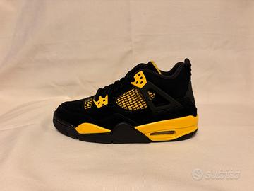 Jordan 4 Retro Thunder (2023)