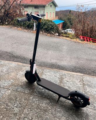 MONOPATTINO ELETTRICO XIAOMI Electric Scooter 4