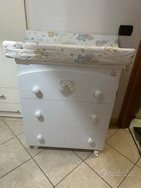 Lettino e fasciatoio