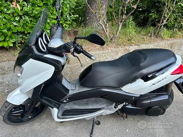 Yamaha x max 250 cc anno 2010