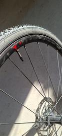 CERCHI SPECIALIZED GRAVEL DA 28 CON COPERTONI NUOV