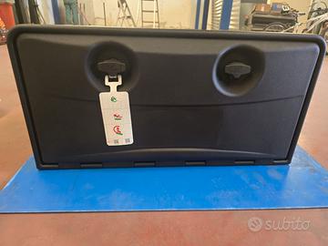 Cassettone portaoggetti semirimorchio