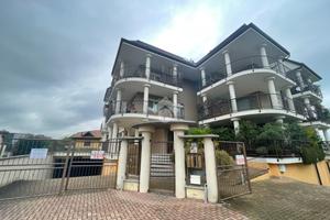 2 LOCALI A BORGOMANERO