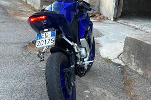 Yzf-r125