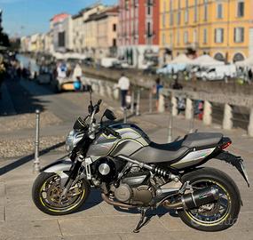 APRILIA MANA 850