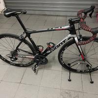 Bici da corsa in carbonio
