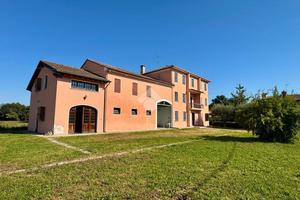 VILLA SINGOLA A PIOMBINO DESE