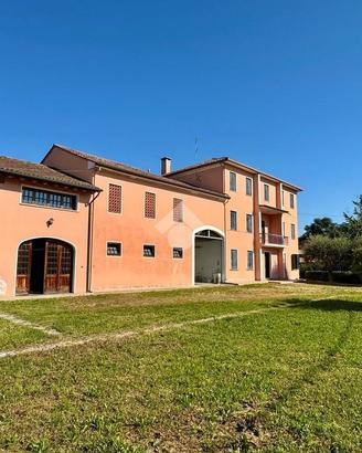 VILLA SINGOLA A PIOMBINO DESE