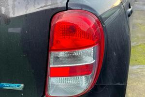 Fanale posteriore dx Nissan Micra k13 anno 2011