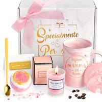 Kit per donna con candela, sali da bagno, tazza