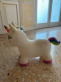 Gioco Unicorno gonfiabile cavalcabile