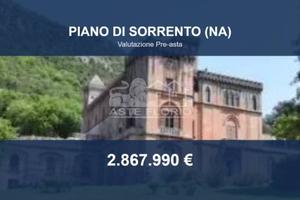 Immobile in asta di 604 m² a Piano di Sorrento