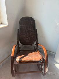 Sedia a dondolo antica