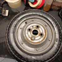 Ruota vespa 50 n da 9 con gomma/cameradaria