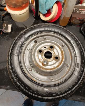 Ruota vespa 50 n da 9 con gomma/cameradaria