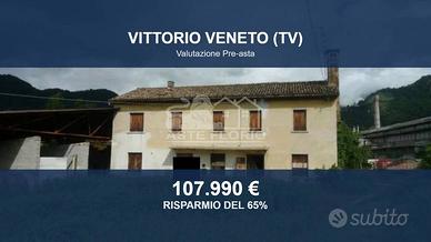Immobile in asta di 364 m² con più di 5 locali a V