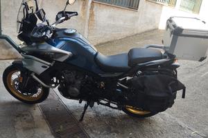 cf moto 800mt incluso tris valigie non originali