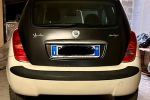 Lancia Ypsilon 1.3 multijet momo design
