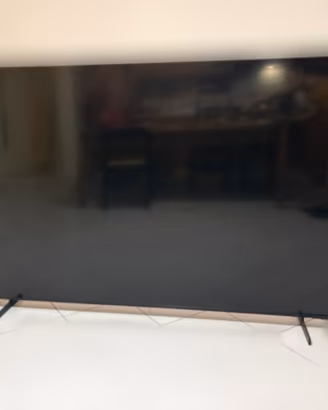 Samsung Smart TV 82” 4K Ultra HD