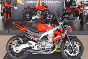 Aprilia Tuono 457