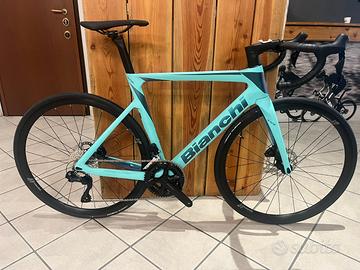 Bianchi OLTRE RACE 2026 mis 55 (M/L) 105 di2 NEW