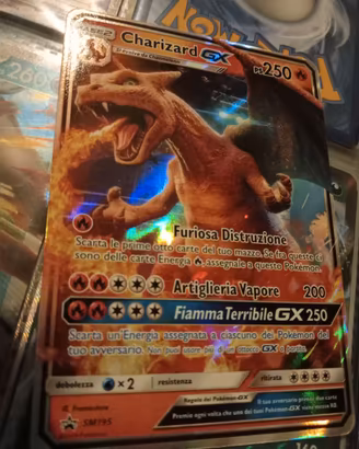 Carta Pokemon Charizard GX  SM 195 Mint