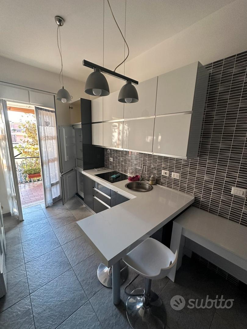 Cucina con mezzaluna - Arredamento e Casalinghi In vendita a Roma