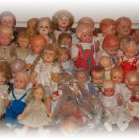 Antica collezione di bambole in celluloide