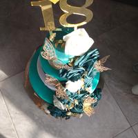 torta scenografica 18 anni