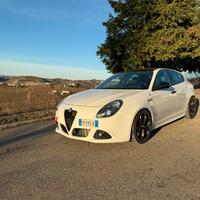 Alfa romeo giulietta quadrifoglio verde forgiata