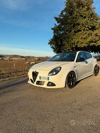 Alfa romeo giulietta quadrifoglio verde forgiata