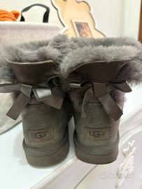 Ugg grigi