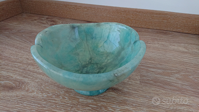 Vaso in alabastro azzurro