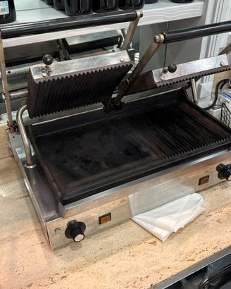 Piastra in ghisa bar per panini e tramezzini