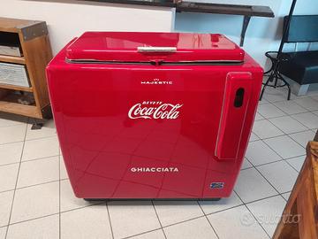 ghiacciaia coca cola 