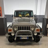 Jeep Wrangler con gancio traino omologato