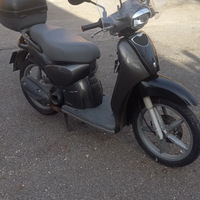 Scarabeo Aprilia 50cc 4T omologato per 2